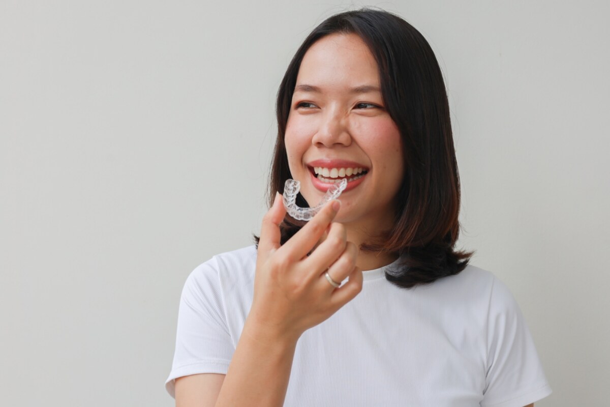 tips to reduce discomfort while wearing aligners